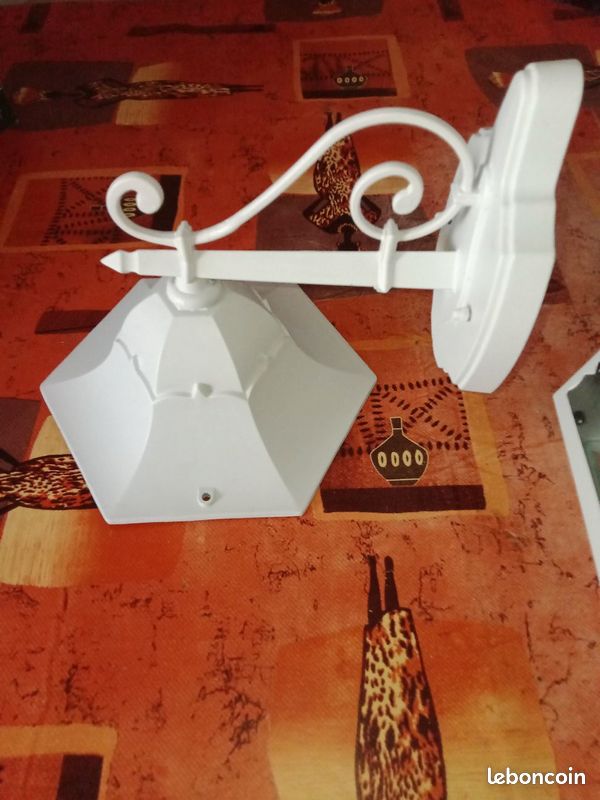 Applique extérieur (image 2)