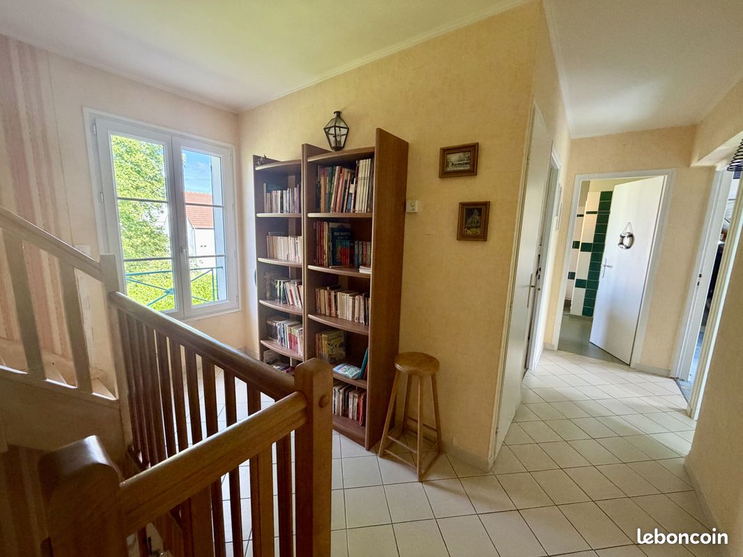 Propriété 9 pièces 190 m² (image 11)