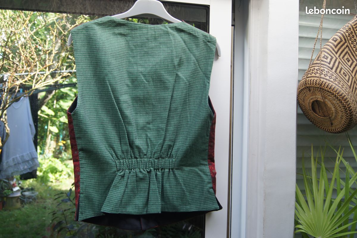 Gilet vintage sans manches années 80 T. 38/40 (image 1)