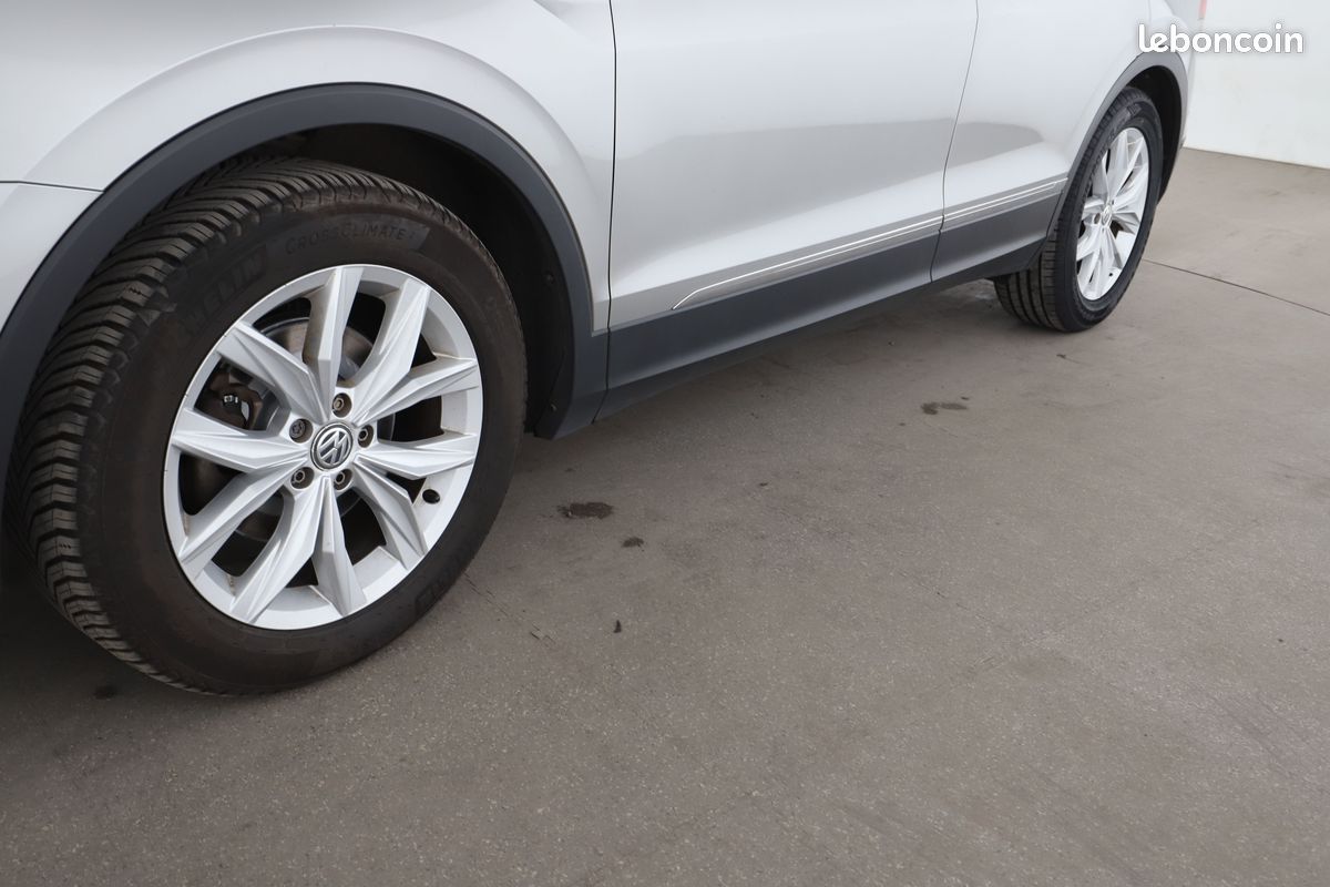 Volkswagen Tiguan 1.4 TSI ACT BlueMotion Tech Confortline DSG6 150 ch (image 29)