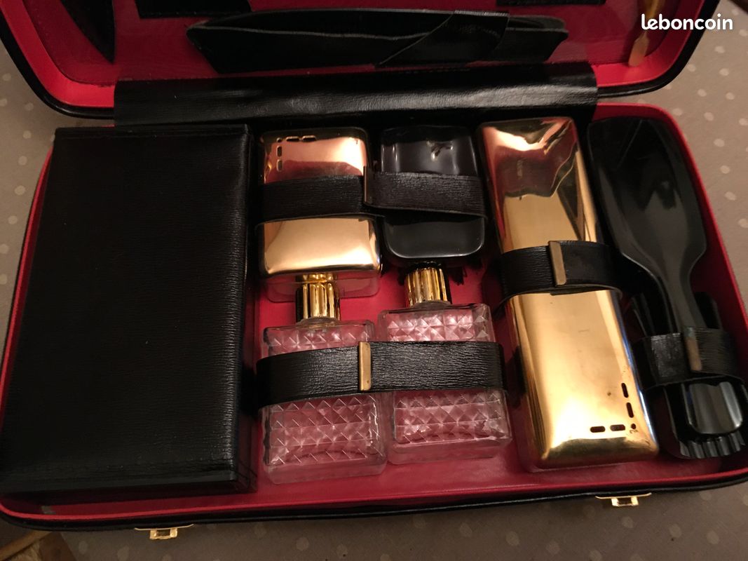 Trousse de toilette (image 1)