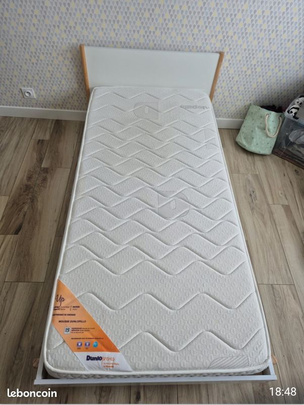 Lit COMPLET Verbaudet blanc pieds bois 190*90 (image 1)