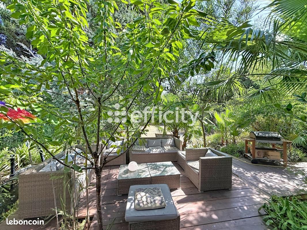 Maison 3 pièces 142 m² · à Fréjus · 142 m² · 378 000 €