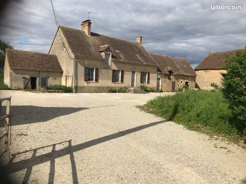 Maison 4 pièces 140 m² · à Mézières-sur-Ponthouin · 140 m² · 650 €