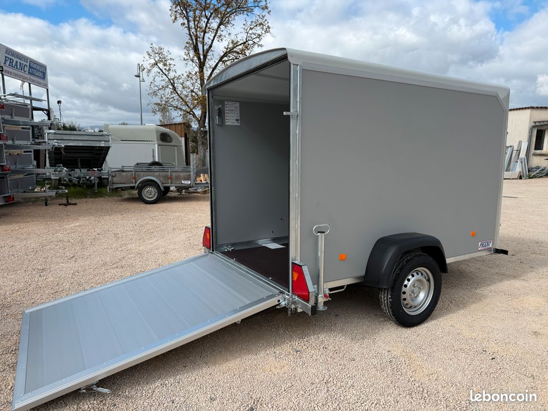 Remorque fourgon Lider 45920 + porte latérale 750 KG (image 4)