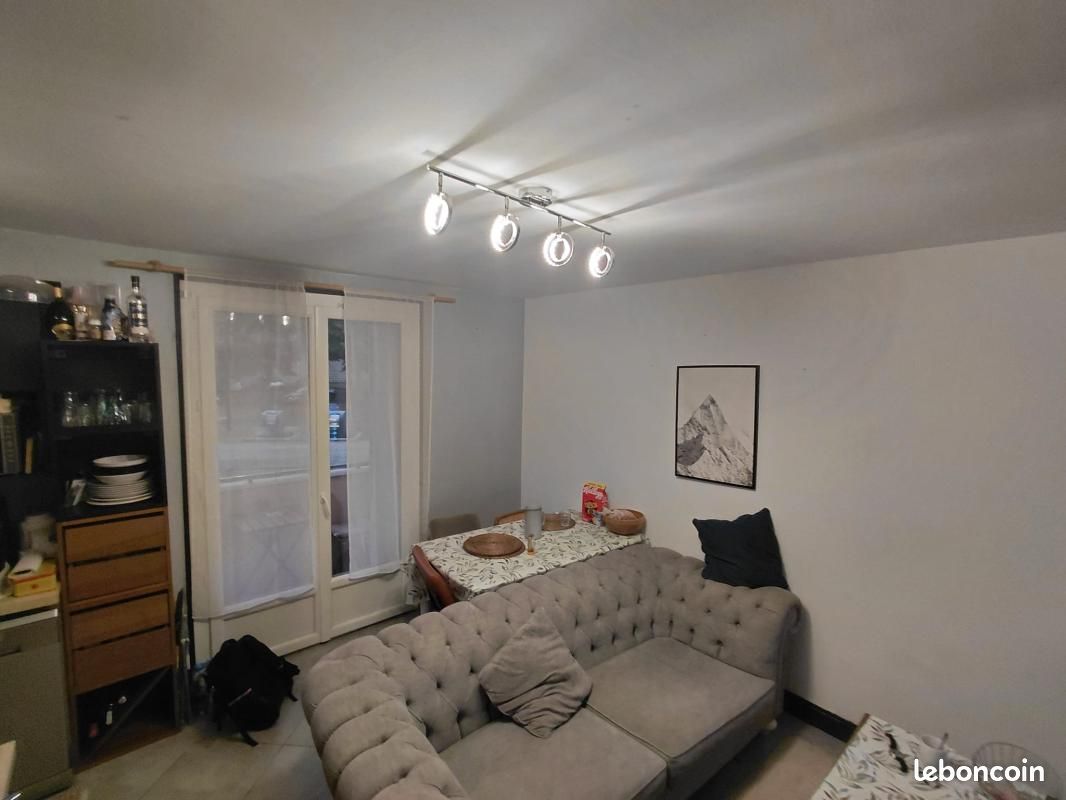 Appartement 4 pièces 53 m² · à Riom · 53 m² · 725 €/mois