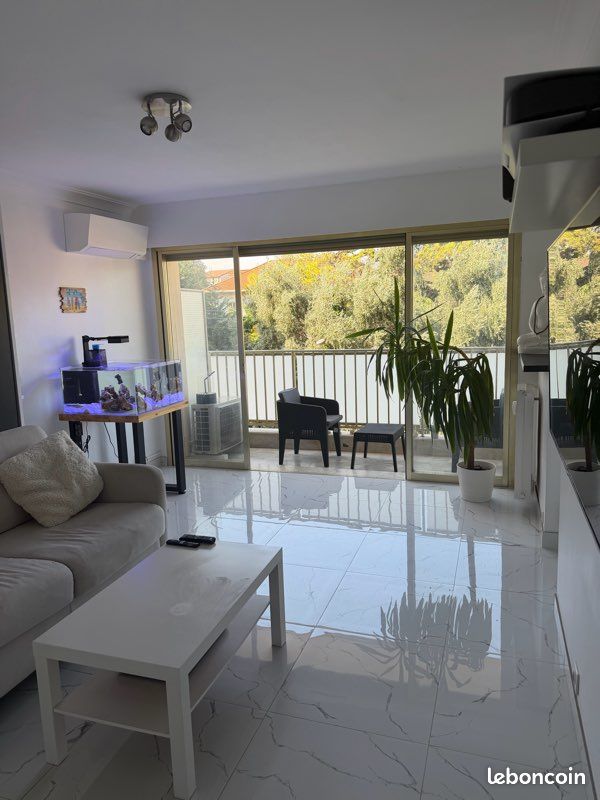 Appartement 1 pièce 27 m² · à Cannes · 27 m² · 820 €