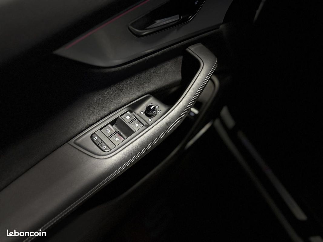 AUDI Q8 55 TFSIe 381Ch Tiptronic 8 Quattro S line, OPTIONS ++++, TVA, 29 500Km.. (image 14)
