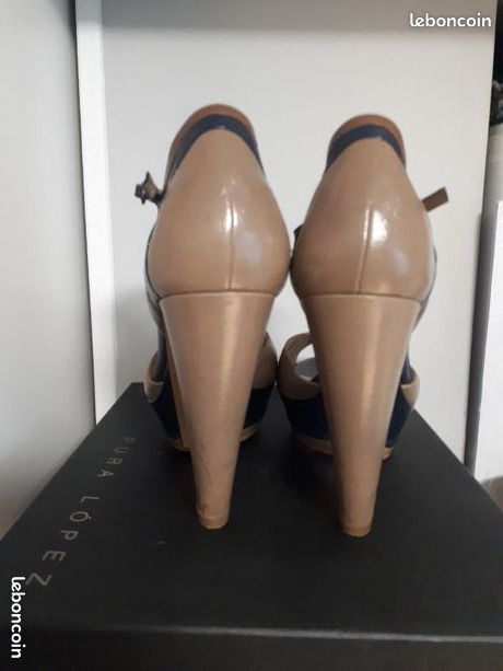 Pura Lopez Chaussures A Talon Camel Sandales à Talons PURA LOPEZ