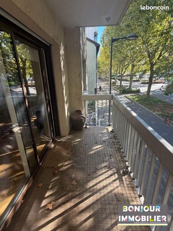 Appartement 3 pièces 90 m² · à Grenoble · 90 m² · 209 000 €