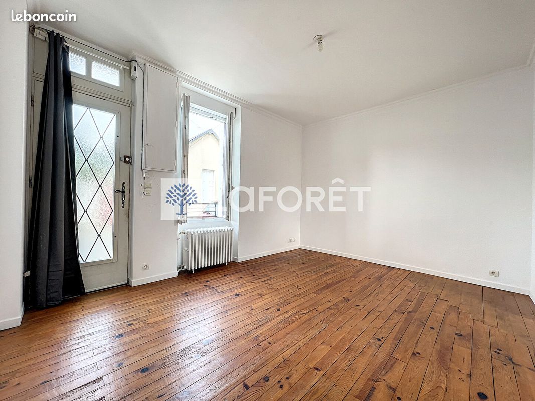 Maison de ville 3 pièces 50 m² - Thouars 79100 (image principale 6)