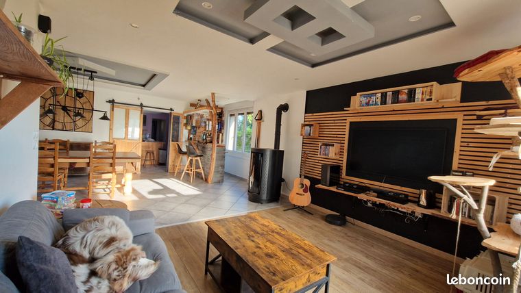 Maison 7 pièces 232 m²