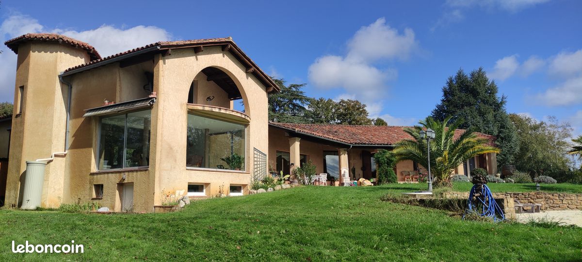 Maison 7 pièces 320 m² · à Eauze · 320 m² · 395 000 €