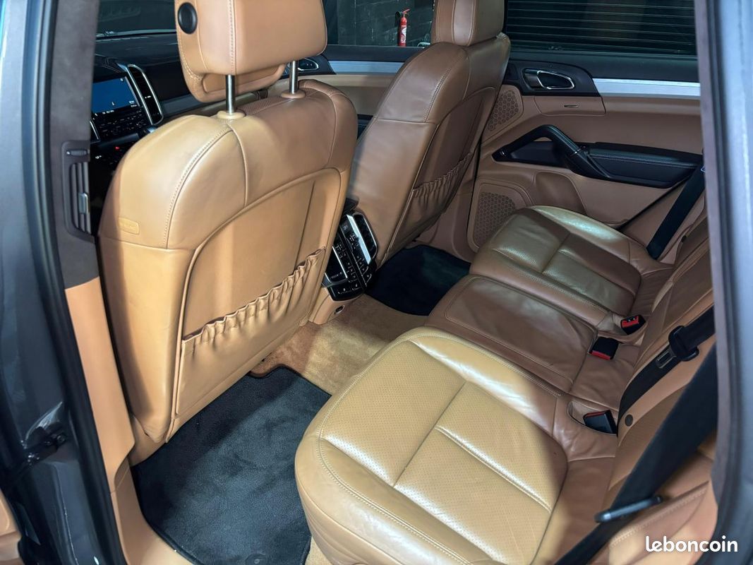 PORSCHE CAYENNE Turbo 4,8i V8 ? 500 ch ? 4 sièges chauffants ? Toit ouvrant (image 37)