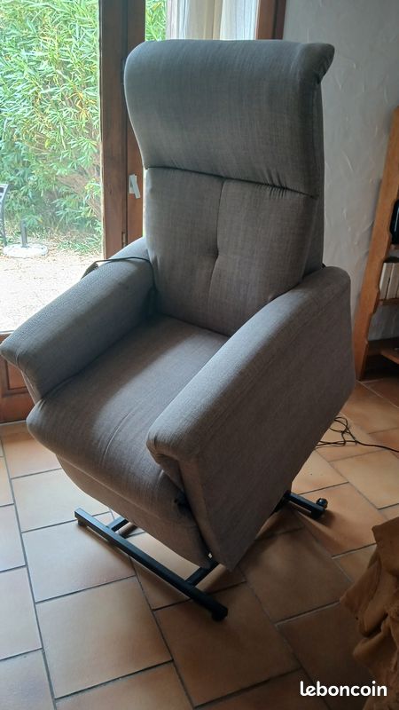 Urgent : fauteuil electrique relevable (image 2)