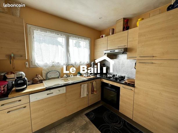 https://img.leboncoin.fr/api/v1/lbcpb1/images/ff/b2/80/ffb2802c9c52dc1b268ab56cc2c15d18fd651d63.jpg?rule=ad-image