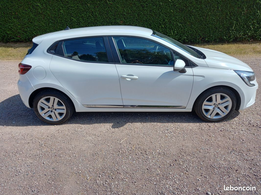Clio v ste 1.5 dci 100 business gps 2 places 30221 kms garantie 12 mois partout en france (image 7)