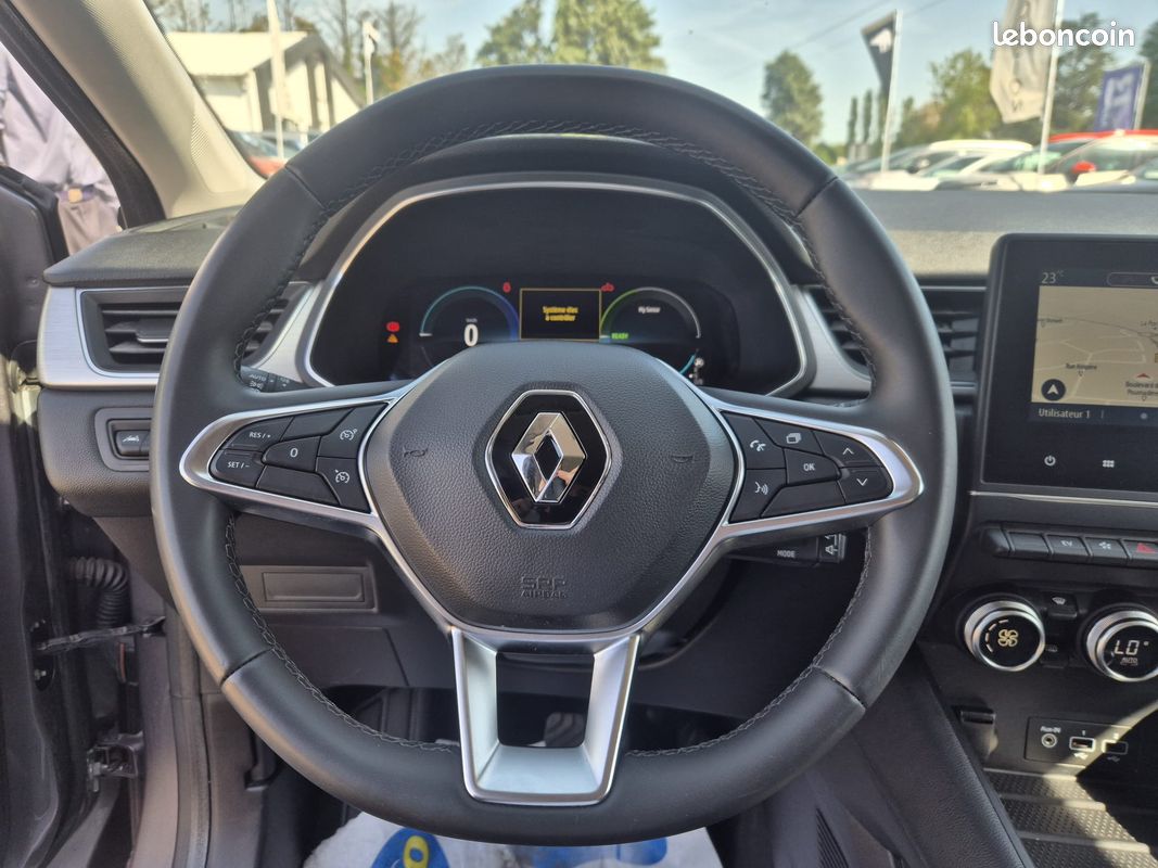 Renault Captur II 1.6 E-Tech Plug-in 160ch Intens (image 6)