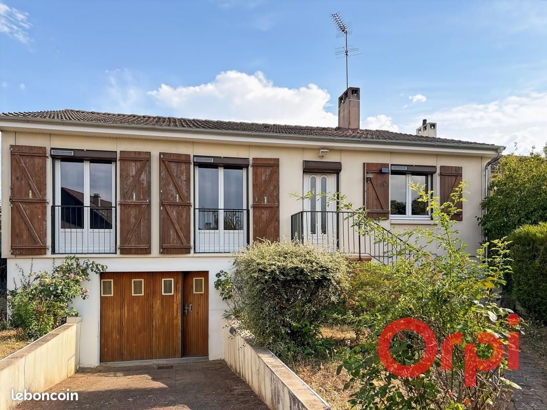 Maison 5 pièces 92 m² · à Trouy · 92 m² · 140 000 €