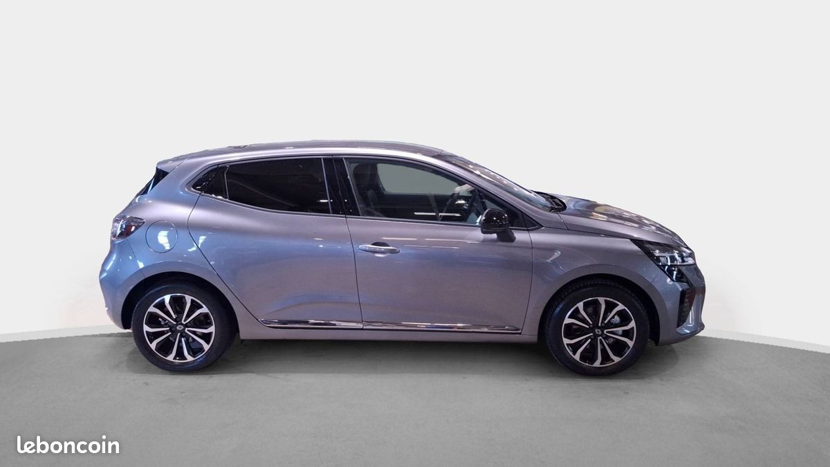 Renault clio e tech full hybrid 145 ch gsr2 techno (image 5)