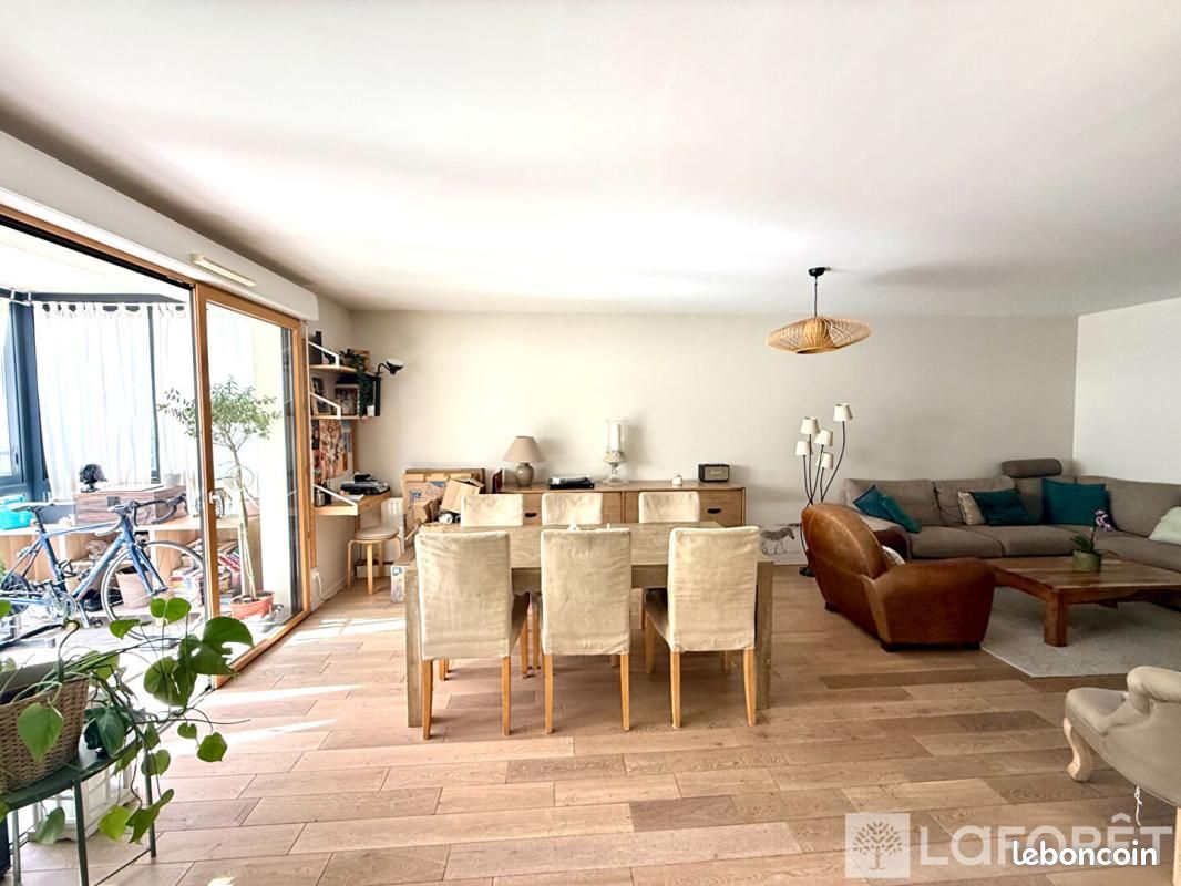 Appartement 6 pièces 82 m² · à Louvres · 82 m² · 259 000 €