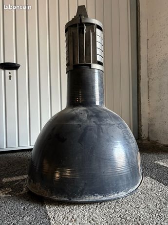 lampes, lustres, suspensions, appliques années 50, 60 et 70, vintage, scandinave, industriel