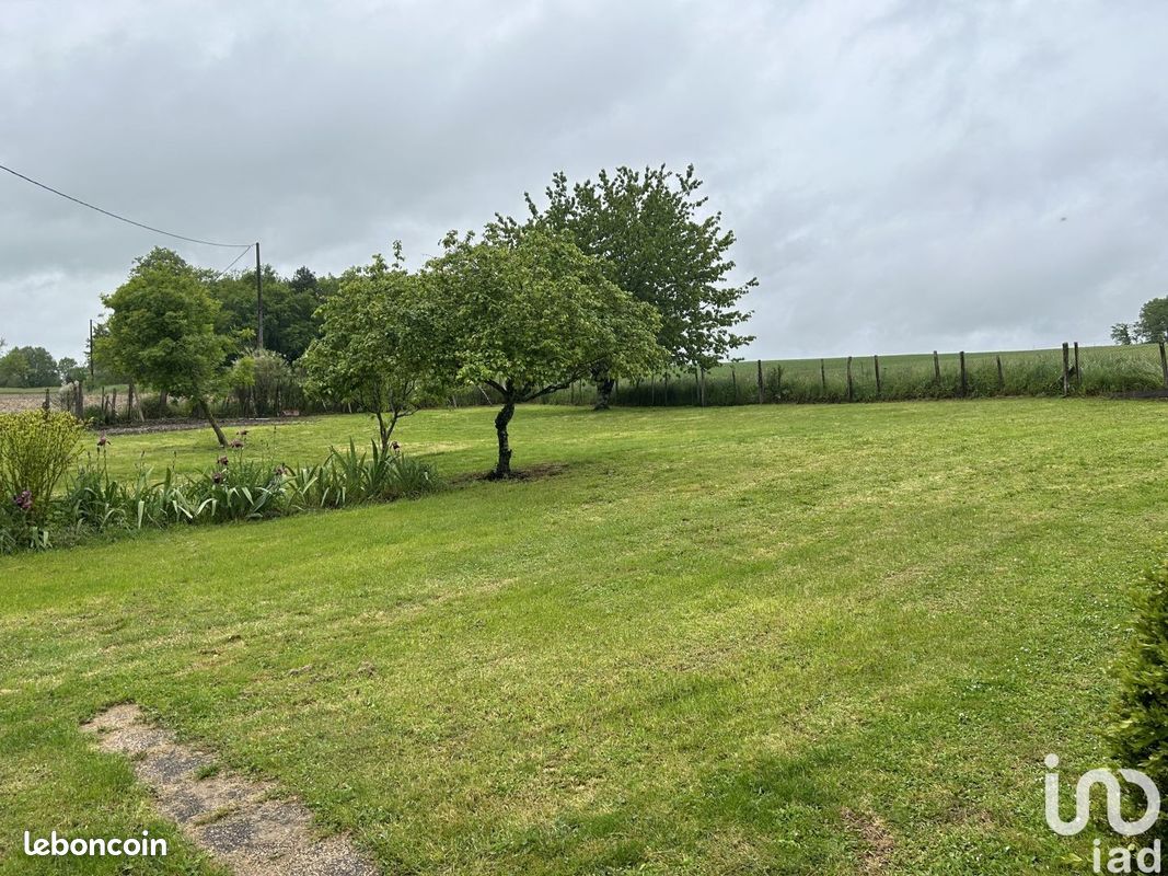 Maison 11 pièces 280 m² - Chalais 16210 (image principale 4)