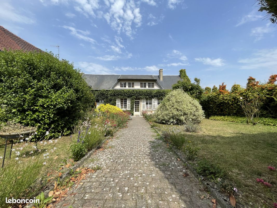 Maison 5 pièces 107 m² · à Pierrefonds · 107 m² · 208 000 €