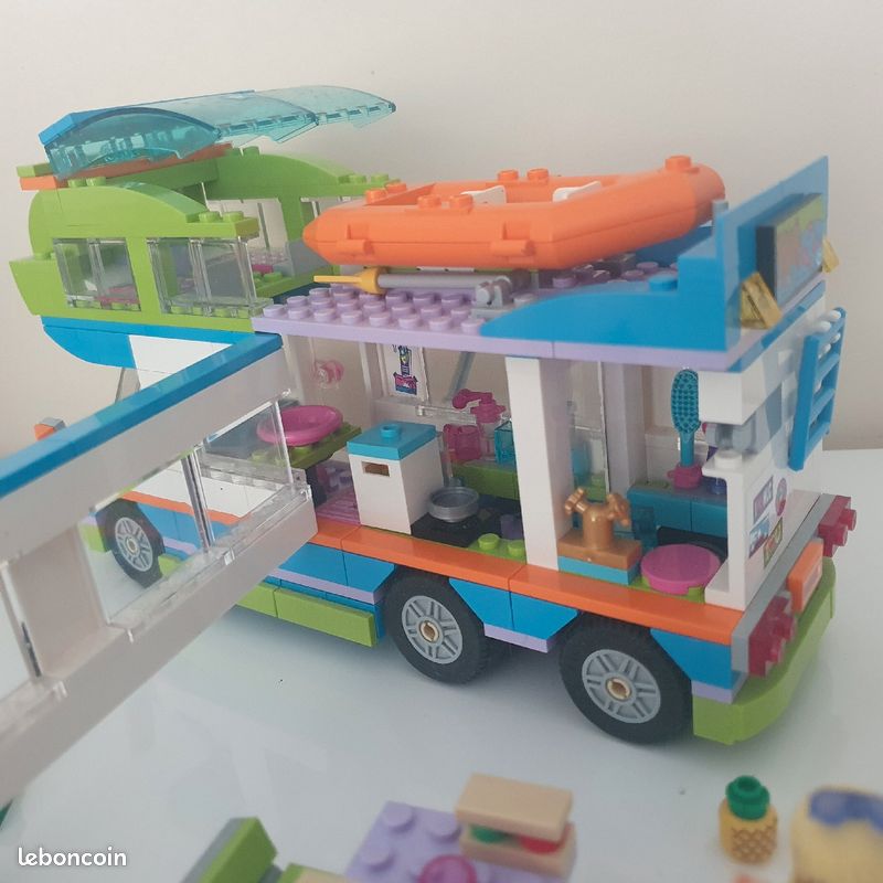 Lego friends le camping car de Mia n°41339 - Jeux & Jouets