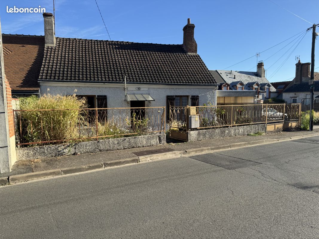 Maison 8 pièces 140 m² · à Orléans · 140 m² · 163 500 €