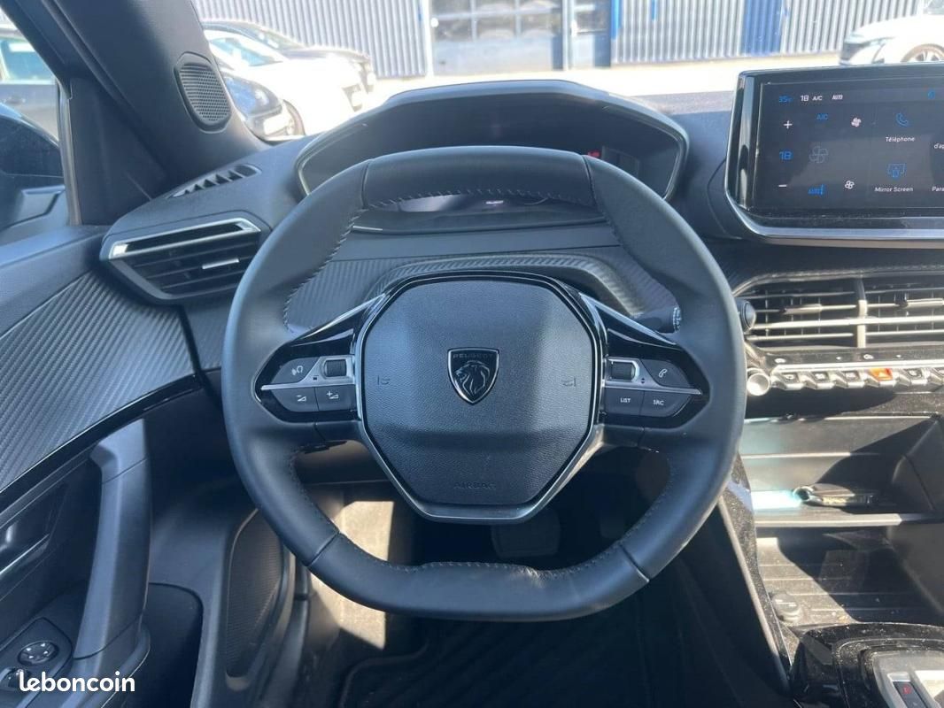 Peugeot 2008 Hybrid 110 e-DCS6 - Allure (image 9)