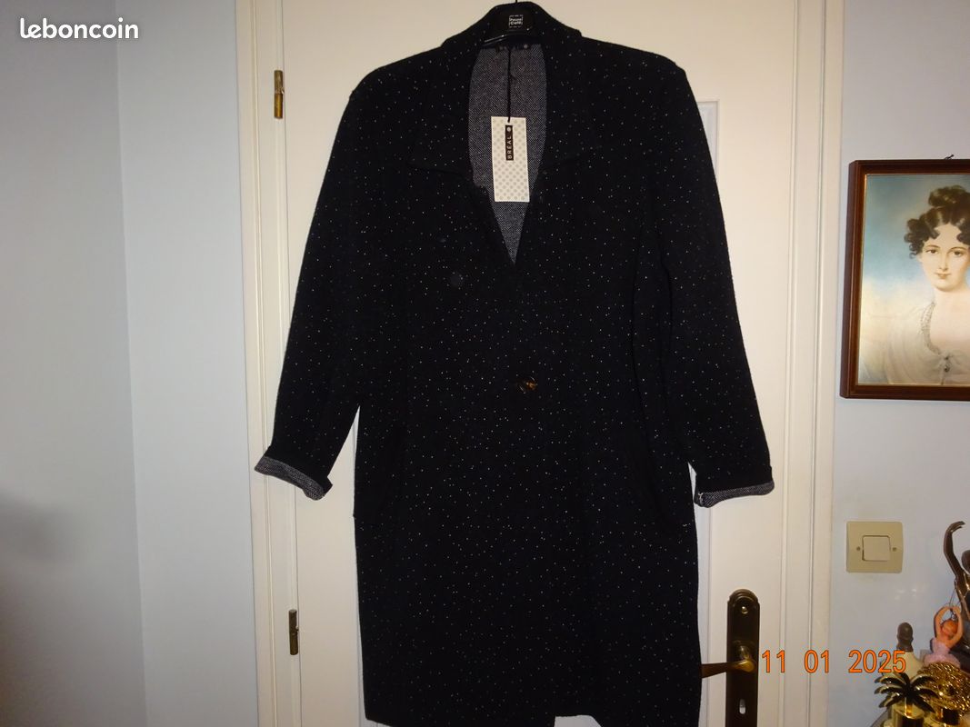 MANTEAU NEUF T marque 