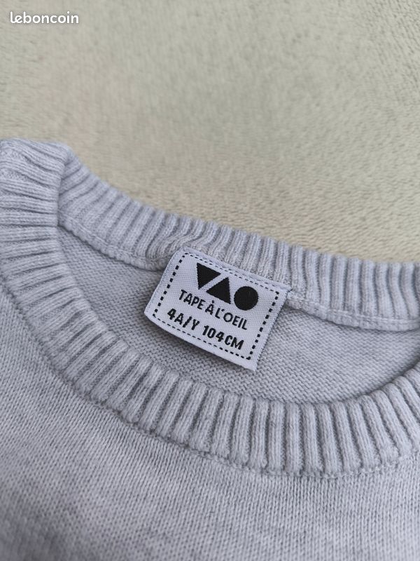 Chandail ras du cou en molleton pour garçons dans GRIS PALE Joe Fresh