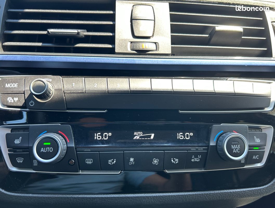 BMW SERIE 1 2.0 120 I 185CH ULTIMATE M-SPORT BVA8-CARPLAY+STYLE 135I+LIGNE A CLAPEt (image 26)