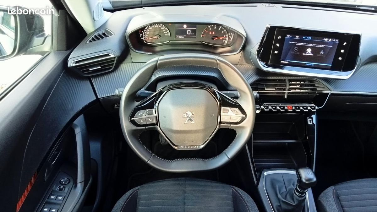 Peugeot 2008 BlueHDi 110 S&S BVM6 Active Pack (image 7)