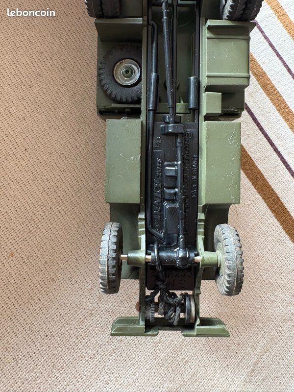 Camion bâché militaire US army Dinky Toys France - Modélisme