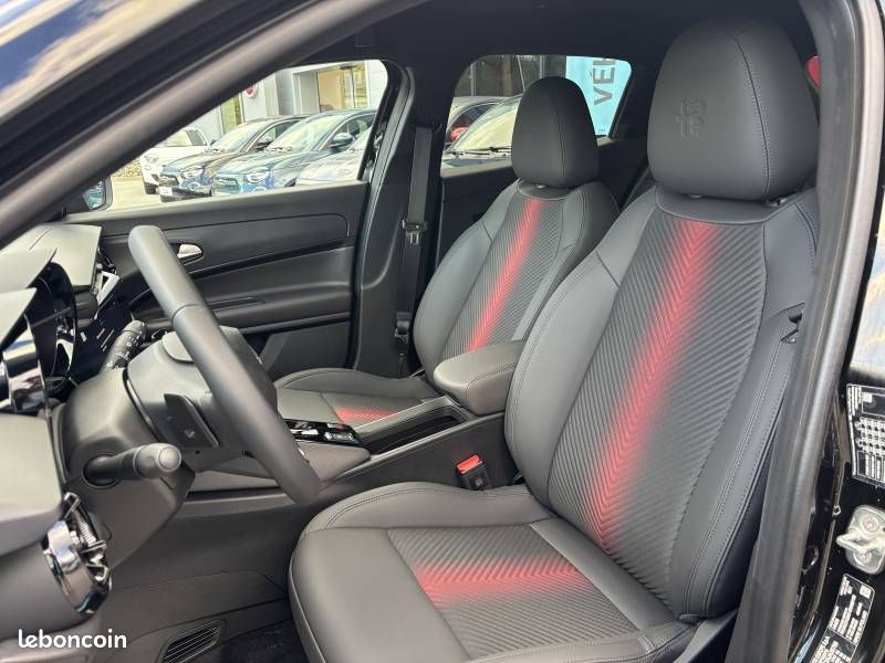 Alfa Romeo Junior 1.2 Ibrida 145 ch eDCT6 Speciale (image 9)