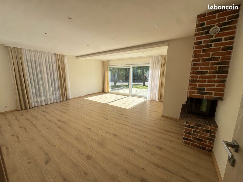 Maison 6 pièces 128 m² · à Village-Neuf · 128 m² · 670 000 €