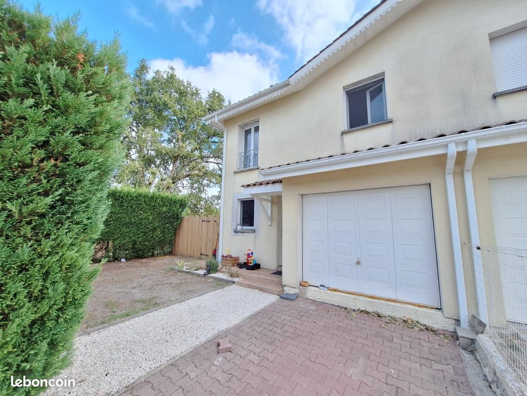 Maison 4 pièces 104 m² · à Biganos · 104 m² · 1 100 €/mois