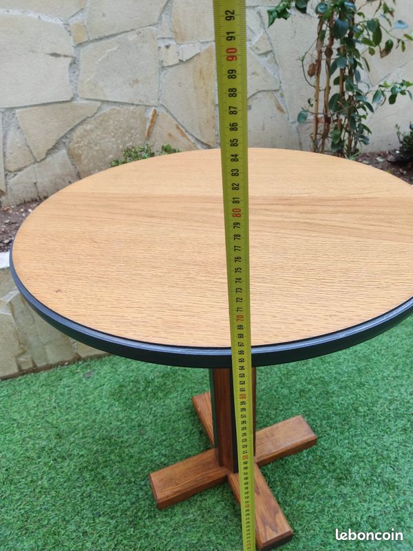 Petite table ronde (image 2)