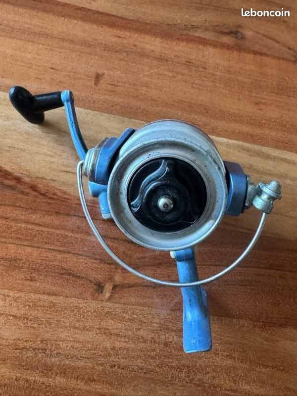 Shakespeare True Blue 1956 Vintage Fishing Reel Model FK Very Cool Shakespeare True Blue 1956 Vintage Fishing Reel Model FK Very Cool