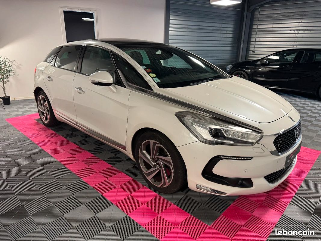 DS DS5 Hybrid 4x4 ETG6 So Chic (image 3)