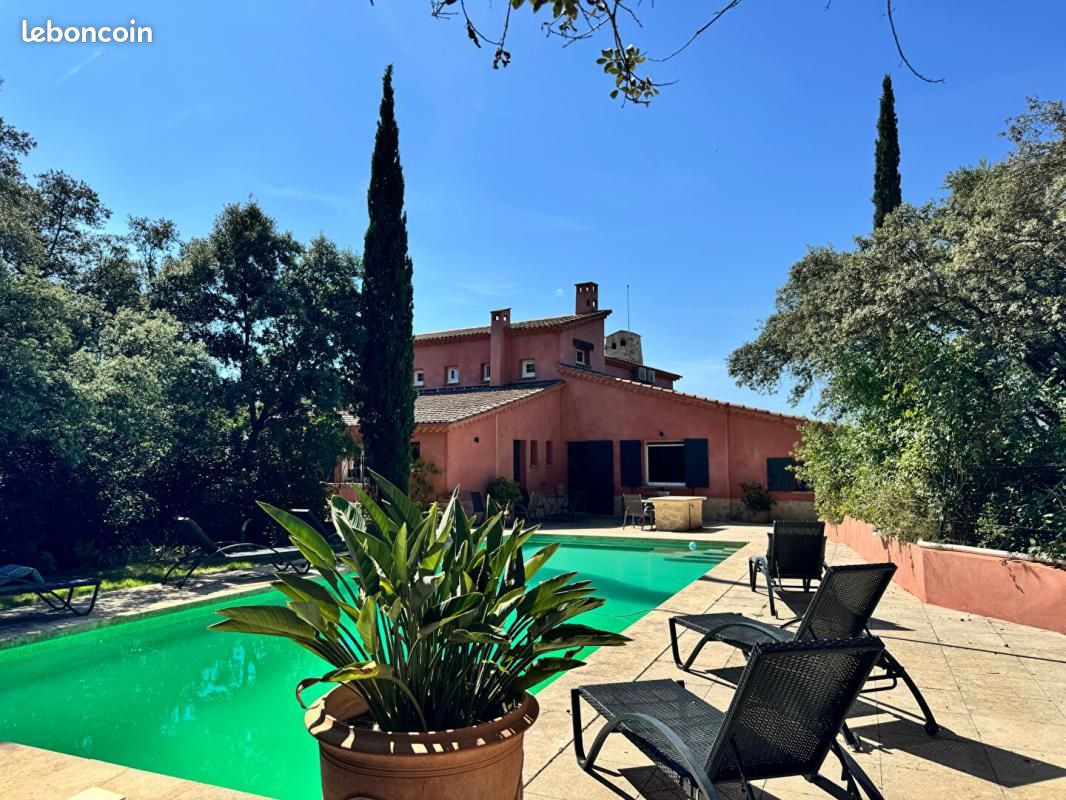 Villa 9 pièces 285 m² (image 3)