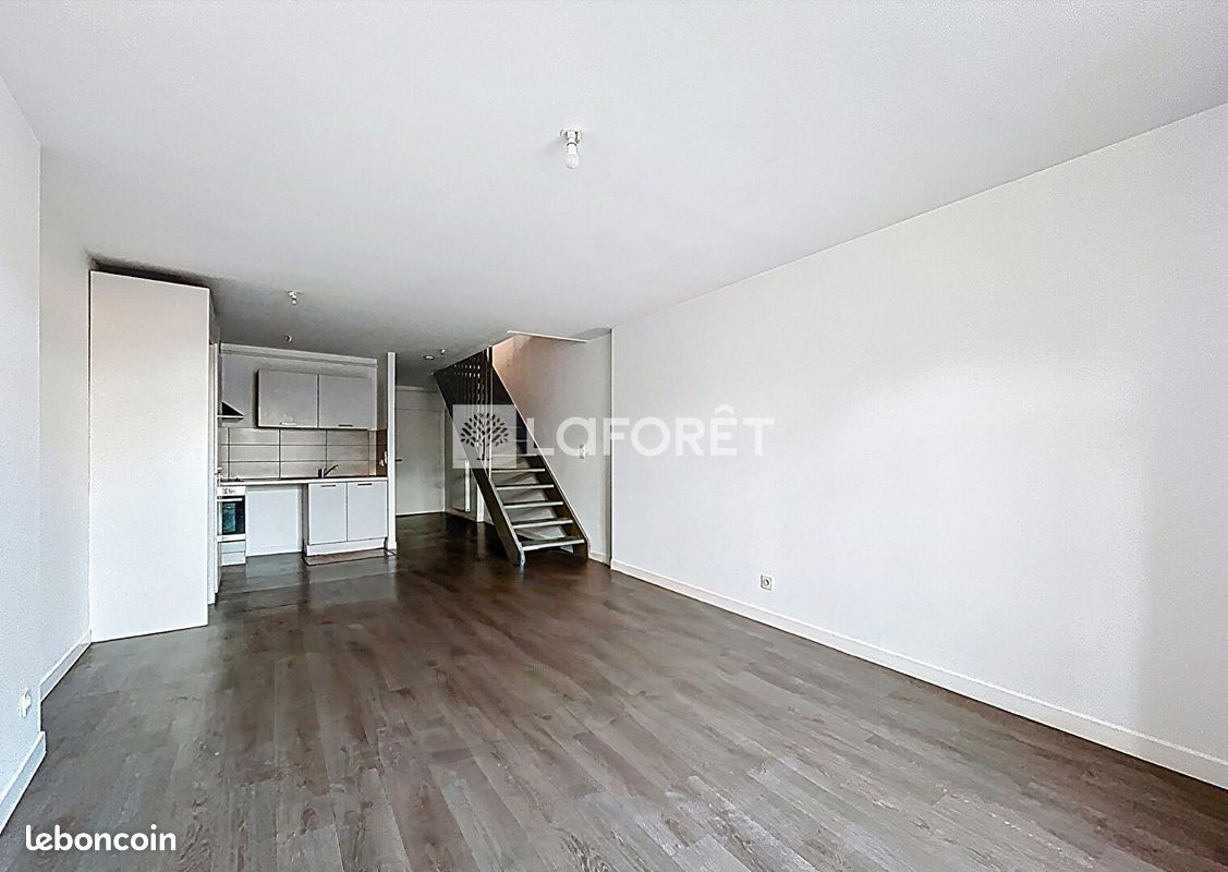 Appartement 3 pièces 99 m² · à Saint-Amour · 99 m² · 730 €/mois