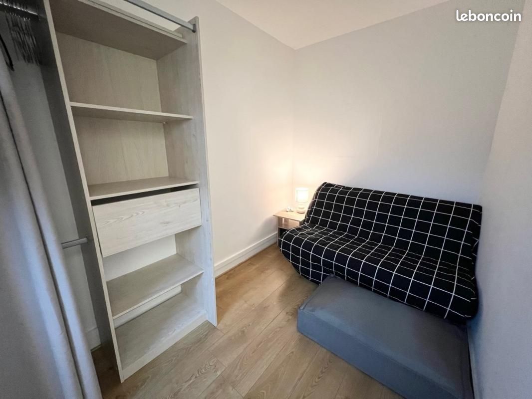 Appartement 1 pièce 12 m² · à Paris · 12 m² · 820 €/mois