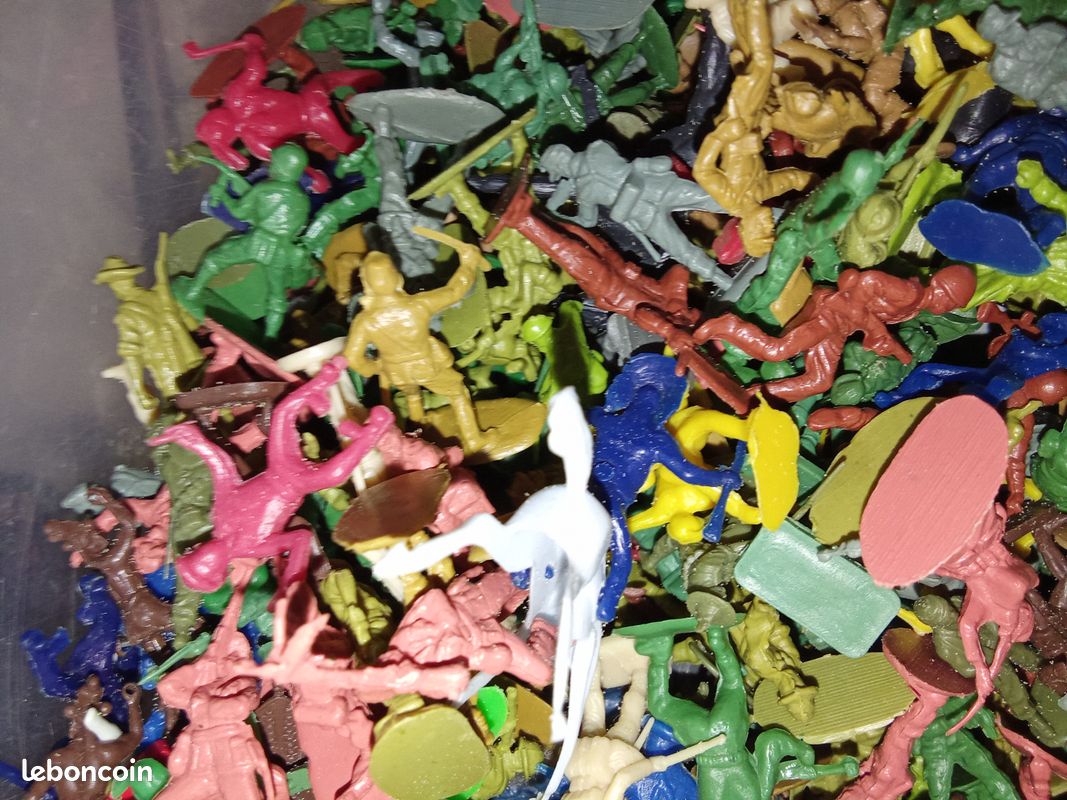 Vend lot de plusieurs figurines militaires en plastique H 2,5 CM max (image 4)