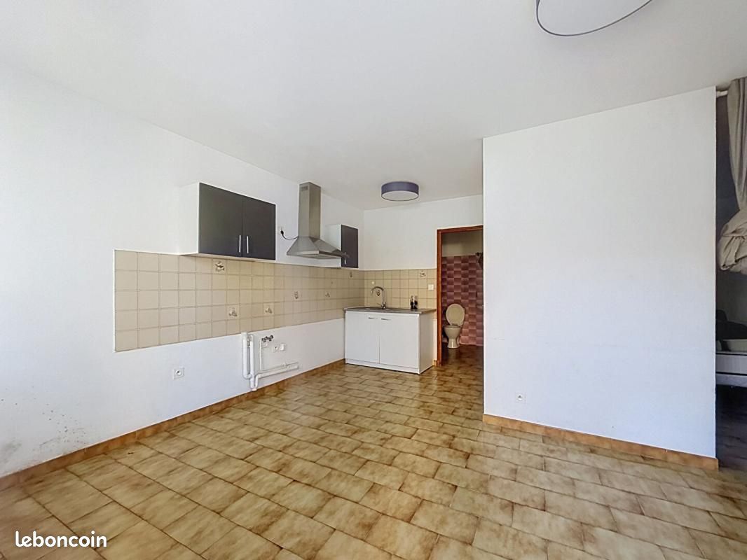 Appartement 1 pièce 54 m² · à Nîmes · 54 m² · 80 000 €