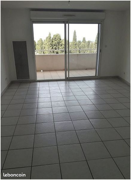Appartement 3 pièces 75 m² · à Béziers · 75 m² · 590 €