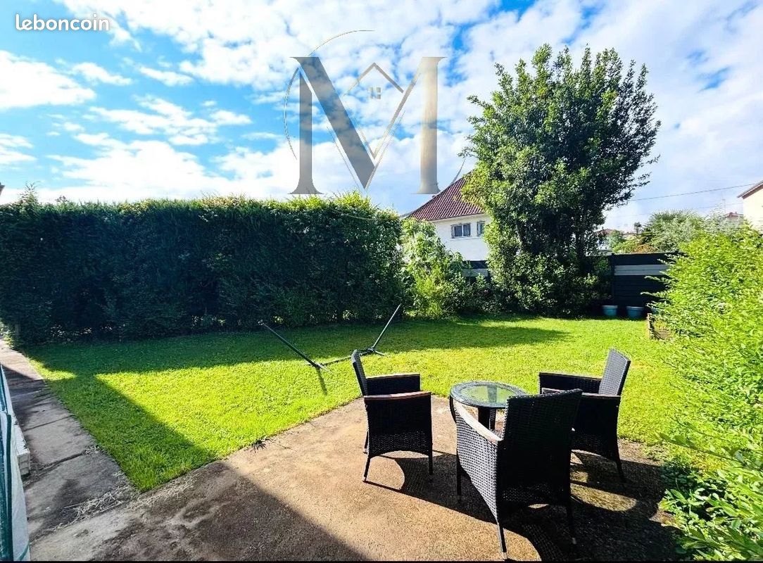 Appartement 4 pièces 91 m² · à Pau · 91 m² · 240 000 €