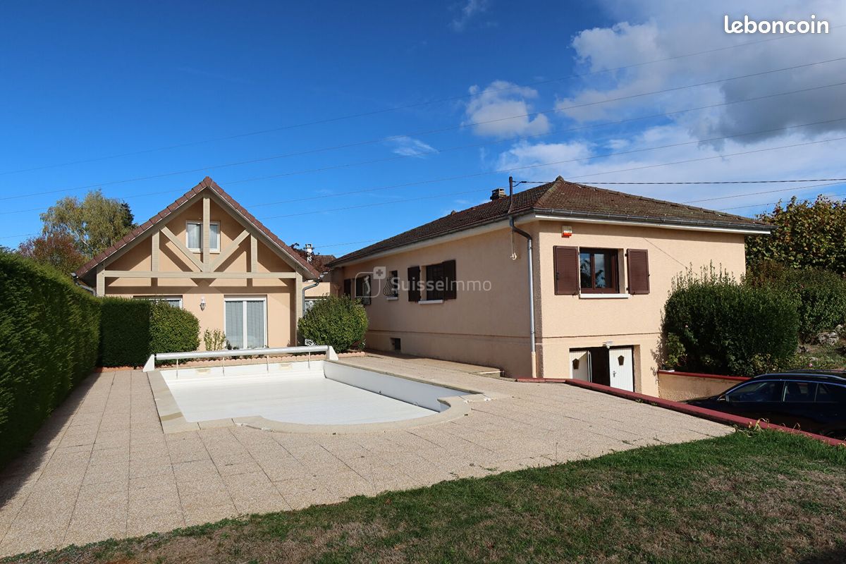 Maison 8 pièces 160 m² · à Besançon · 160 m² · 450 000 €